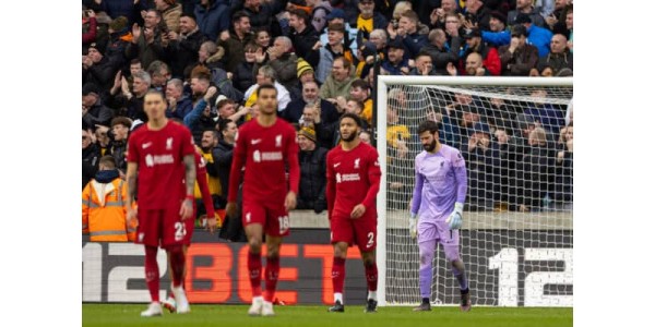 Liverpool est sans victoire en quatre matchs Liverpool est sans victoire en quatre matchs